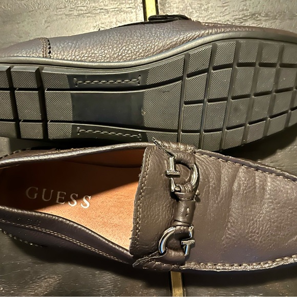 Guess Shoe Colletion - Picture 2 of 3